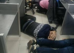 В Днепре обезвредили телефонных коллекторов, терроризировавших школу под Киевом