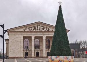 Бояться вибухнути разом із "високими гостями": у Маріуполі сьогодні сталась головна інтрига дня