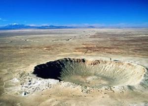 Ученые выяснили, как летел астероид, изменивший ход эволюции на Земле