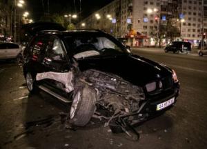 В Киеве произошло ДТП с участием четырех автомобилей, есть пострадавшие