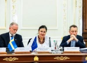 Посли країн ЄС зустрілися з Зеленським: обговорили оборону, вступ до Євросоюзу та санкції проти Росії