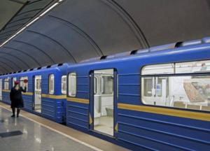 В Киеве произошел сбой на красной ветке метро