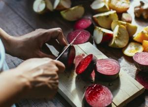 Медики назвали продукты, которые снижают давление