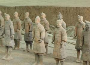 Археологи обнаружили древнейшую нефритовую гробницу