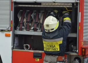 В Днепре мужчины отравились в смотровой яме гаража, один из них умер