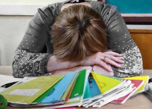 В Украине отменили минимальную зарплату для учителей