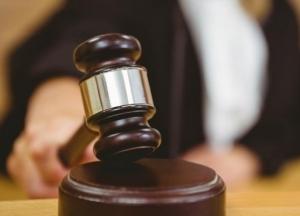 В Ужгороде будут судить полицейских, по вине которых мужчина выпрыгнул из окна отделения полиции