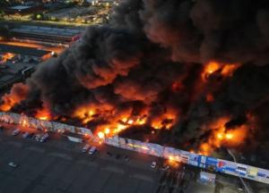 Польща знайшла російський слід у пожежі в ТЦ Варшави