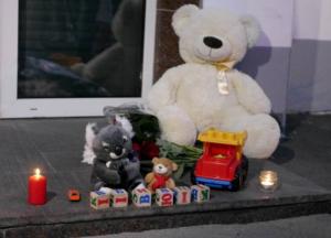 Убийство ребенка полицейскими: у МВД в Киеве собирается возмущенная толпа (фото, видео)