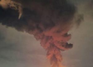 Це вже ядерна війна чи ще ні? Токсична хмара рухається у бік Центральної Азії та Китаю (відео)