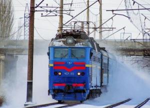 УЗ назначила дополнительные поезда на новогодние праздники