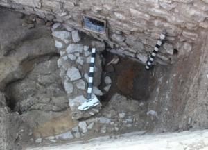 В Украине нашли неизвестную ранее подземную галерею и древние артефакты