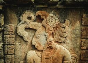 Ученые раскрыли тайну жизни "знаменосца" из племени майя - жил 1300 лет назад
