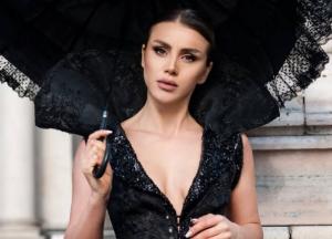 "Міс Європа", тікаючи від поліції, впала на дорогу з естакади і її переїхало авто 