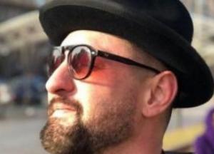 Мотоциклиста затянуло под колеса авто: появилось видео ДТП, в котором погиб известный диджей