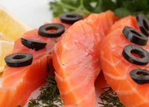 Медики рассказали о пользе оливок и рыбы для здоровья