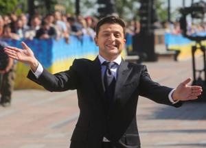 Сайт президента засыпали петициями против отставки Зеленского: подробности