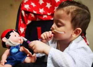 Ждал очереди три года: в Испании ребенку одновременно пересадили шесть органов