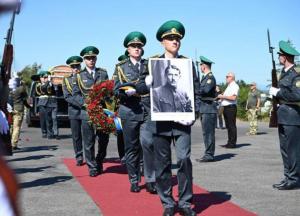 В Україні перепоховали першого голову ОУН Коновальця (відео)