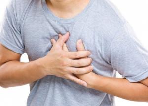 Медики назвали симптомы серьезных проблем с сердцем