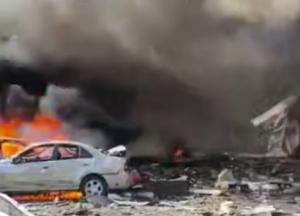 Запоріжжя тотально у вогні: росіяни вдарили КАБами, є постраждалі та загиблий (відео)