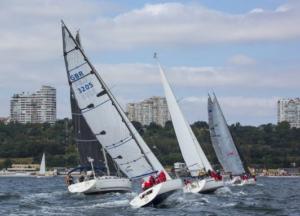 Парусный спорт Одессы под угрозой: объявлен аукцион по продаже "Черноморского яхт-клуба"