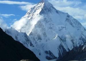 Американец встретил день рождения на Эвересте и умер