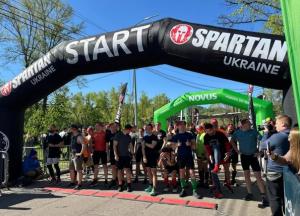 На Трухановому острові у Києві відбувся благодійний забіг Spartan Race (відео, фото)