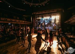 Спектакли театра «Чёрный Квадрат», концерт KADNAY и другое: события августа в Caribbean Club