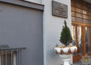 Из Львовской ОГА эвакуировали 150 человек из-за угрозы взрыва (фото)