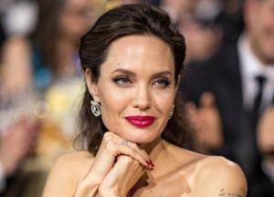 «Удалила обе груди»: Джоли призналась, почему решилась на серьезный шаг