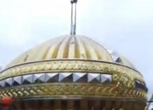 В Сети высмеяли установку купола на храм Вооруженных сил России