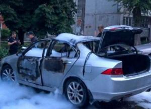 Под Днепром взорвали машину известного спортсмена
