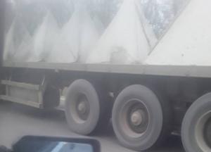 Російські окупанти закидають північ Криму бетонними укріпленнями (фото)