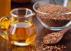 Медики объяснили пользу льняного масла для здоровья