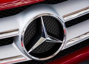 Mercedes-Benz изменил логотип из-за коронавируса