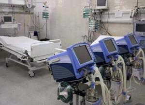 Киевской больнице подарили три аппарата вентиляции легких