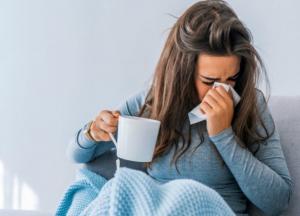 Врачи рассказали, как быстро убрать симптомы простуды без лекарств