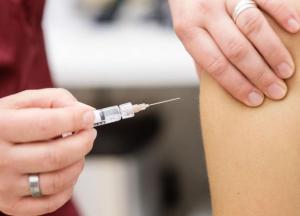 Для бюджетников вакцинацию планируют сделать обязательной