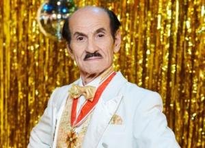 89-летний Чапкис закрутил с роман с молодой женщиной (видео)