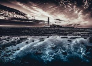 Ученые объяснили феномен свечения морских волн