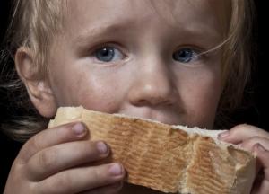 В Запорожской области мать морила голодом собственных детей