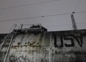 Во Львове девочка погибла во время селфи на железной дороге