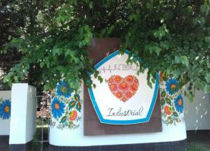 В Днепре на стенах избиркома висит советская символика (фото)