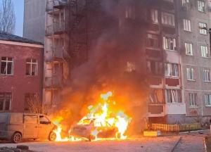 Жах у Святий Вечір у Чернігові: російський дрон влучив у багатоповерхівку (відео)