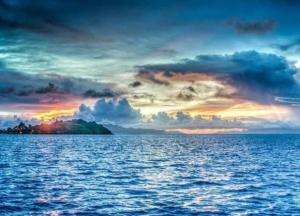 В Тихом океане ускоренными темпами растет вулканический остров