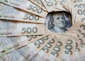 Украинцы за неделю скупили 300 млн долларов