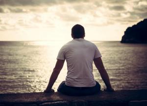 Медики объяснили, почему мужское одиночество смертельно опасно