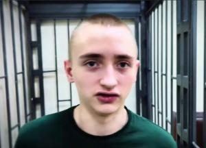 Підлітка з Маріуполя засудили до 7 років колонії: відео затримання окупантами та з суду 