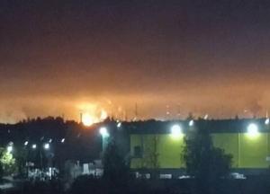 Після атаки дронів у Росії ключовий НПЗ зупинив роботу найбільшої установки: відео потужної пожежі